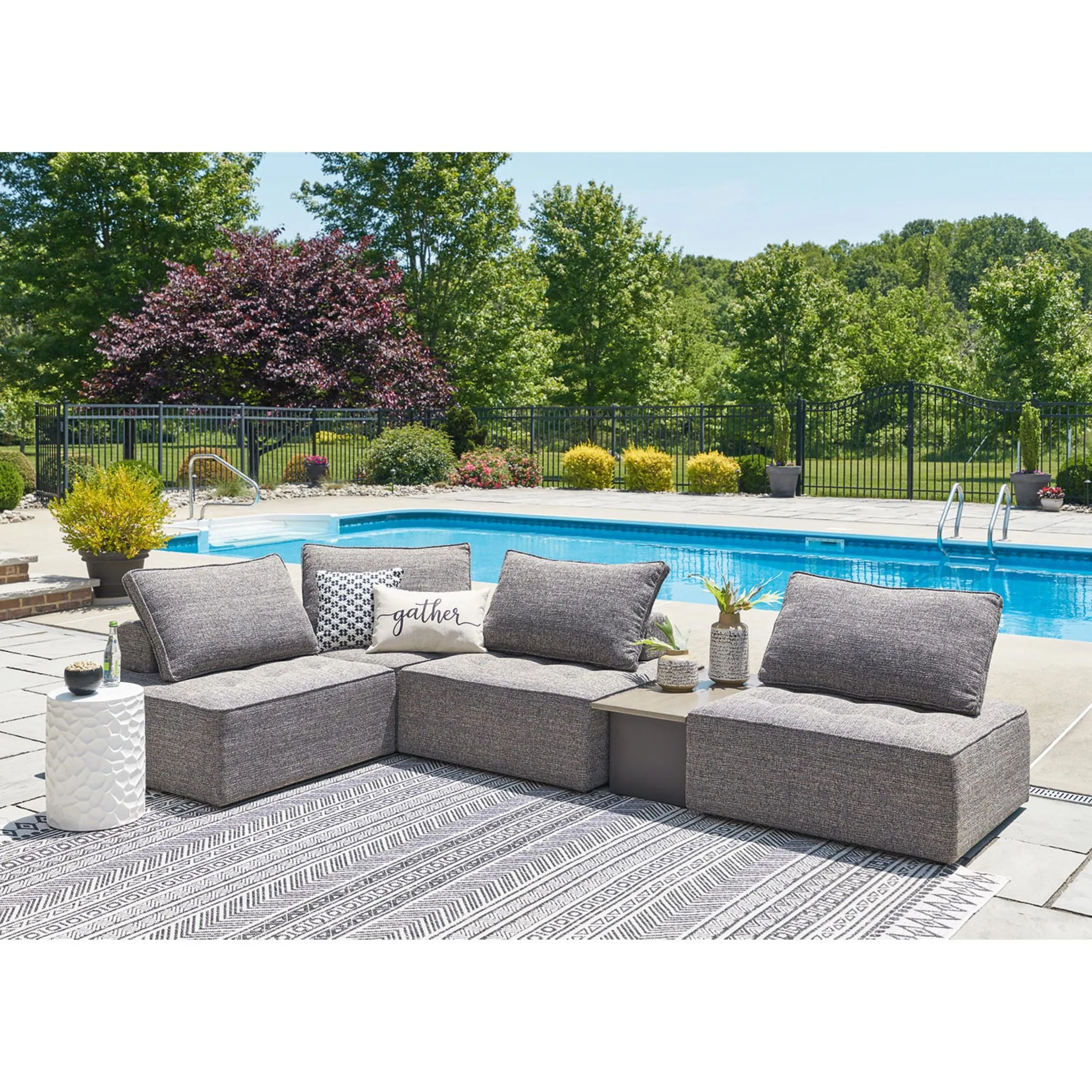 Bree Zee 5-Piece Outdoor Sectional