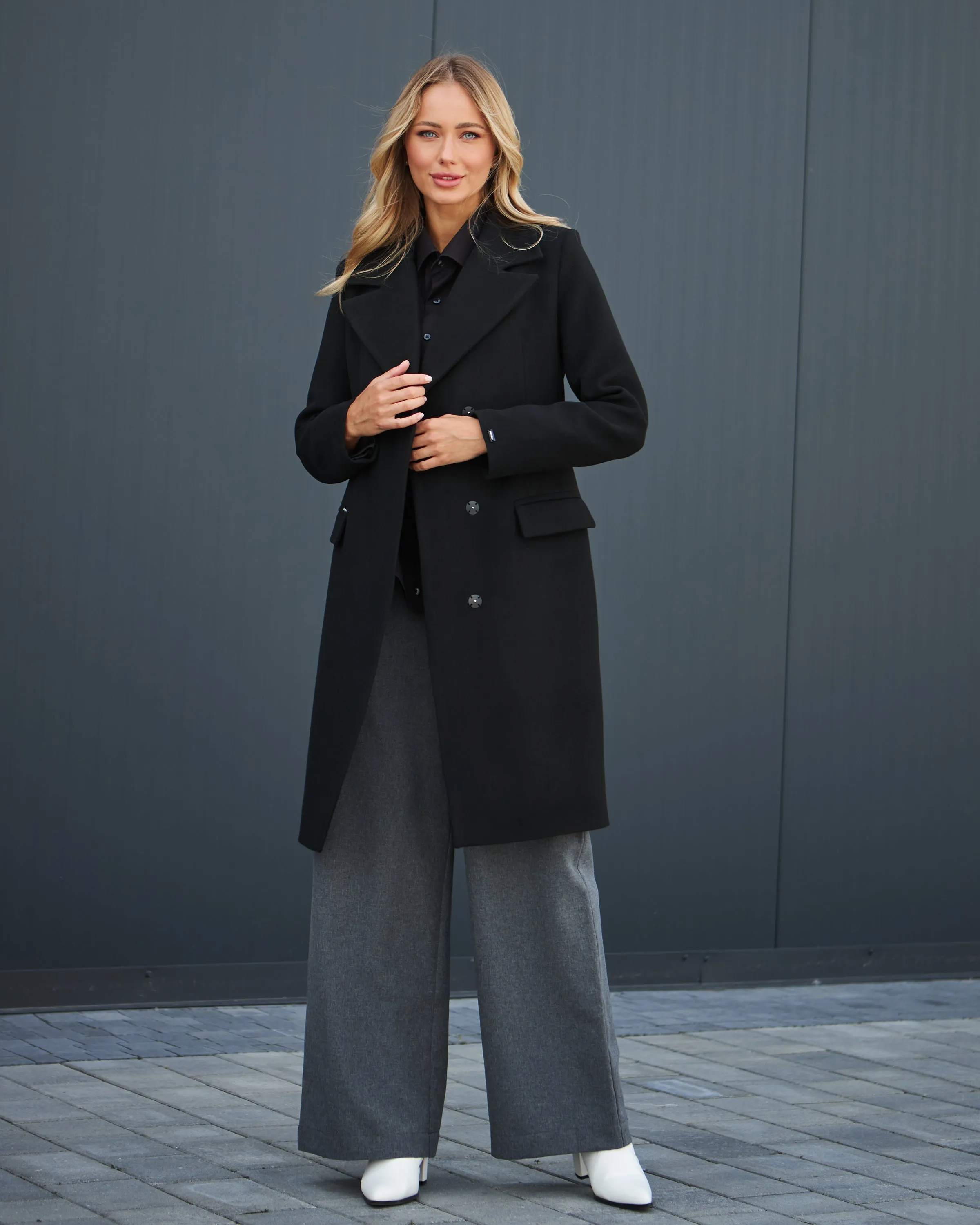 Christina Classic Fitted Wool Blend Overcoat in Black