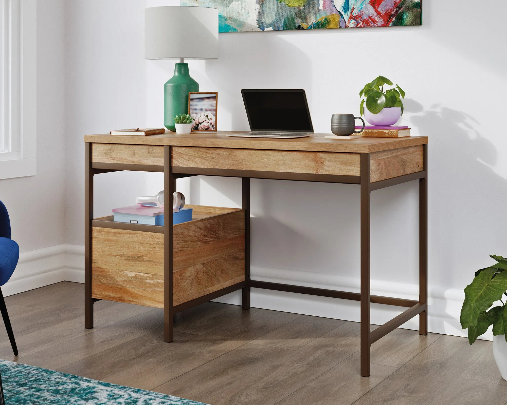 Manhattan Gate Single Ped Desk Sm